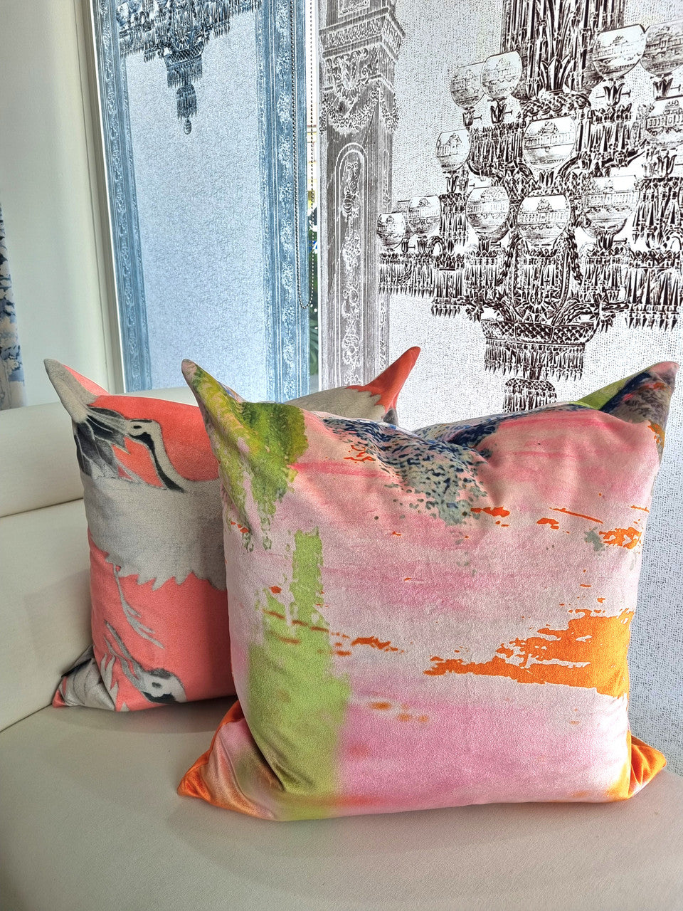 Cushion - Blurred Vision - Pink Iris (linen style)