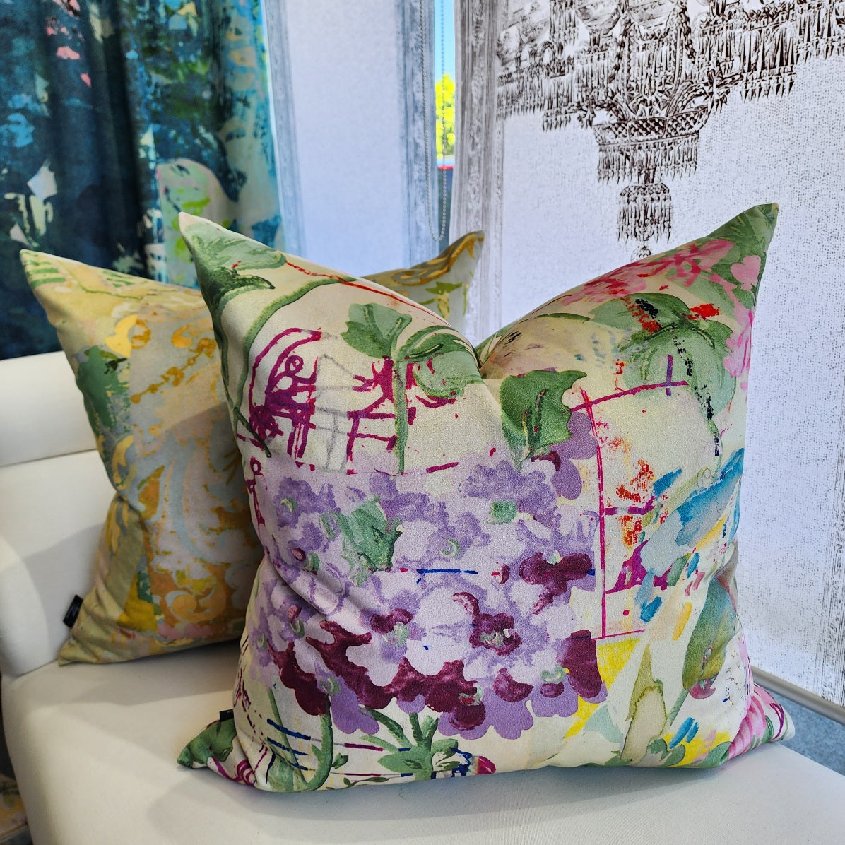 Cushion - Wallpaper Confidential - Gossip
