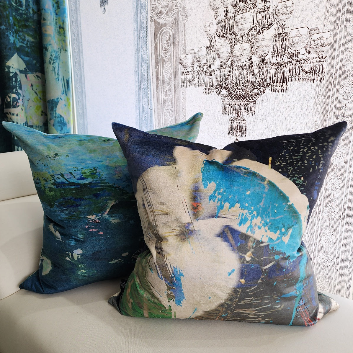 Cushion - Blurred Vision - Blue Iris