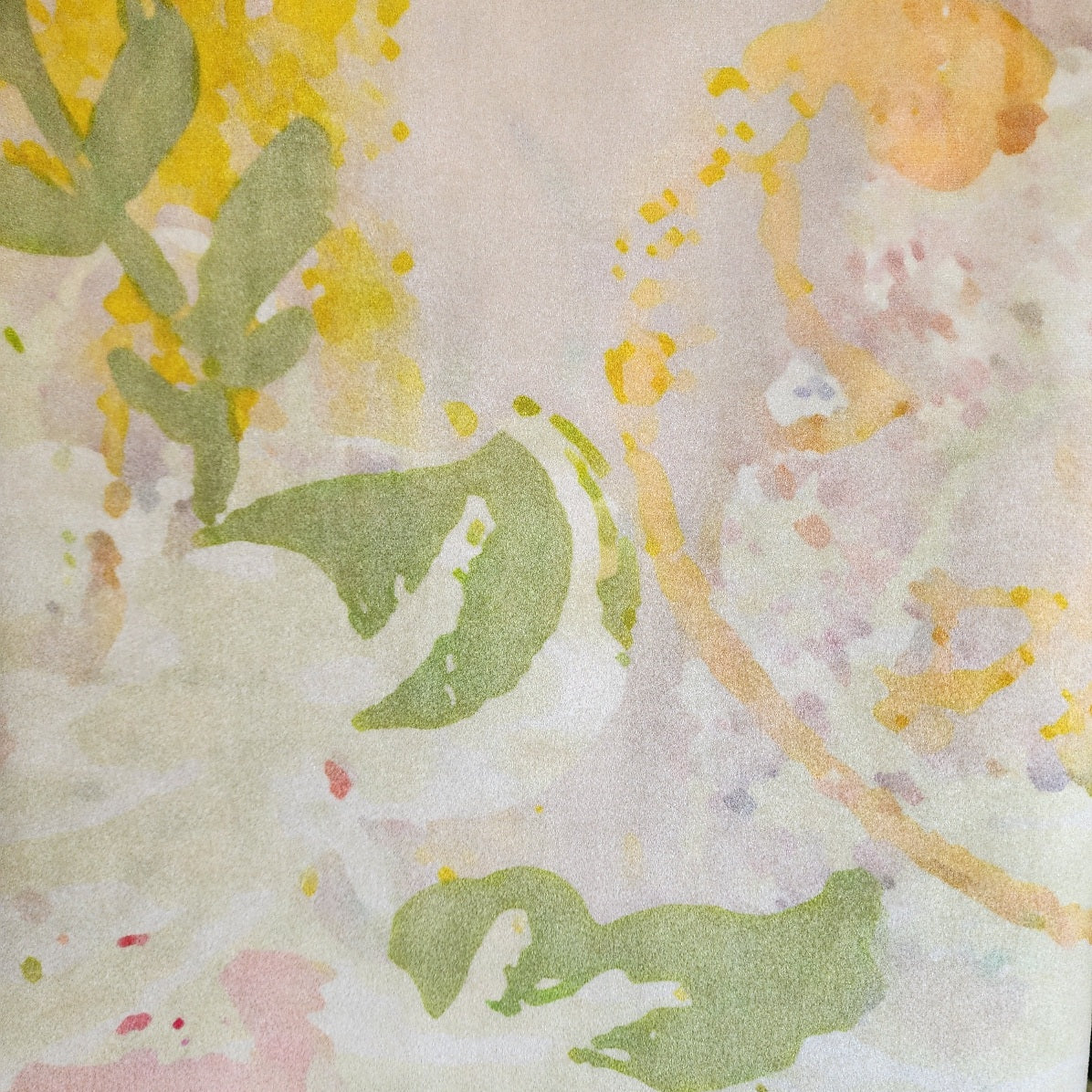 Fabric - Wallpaper Confidential - Whispers