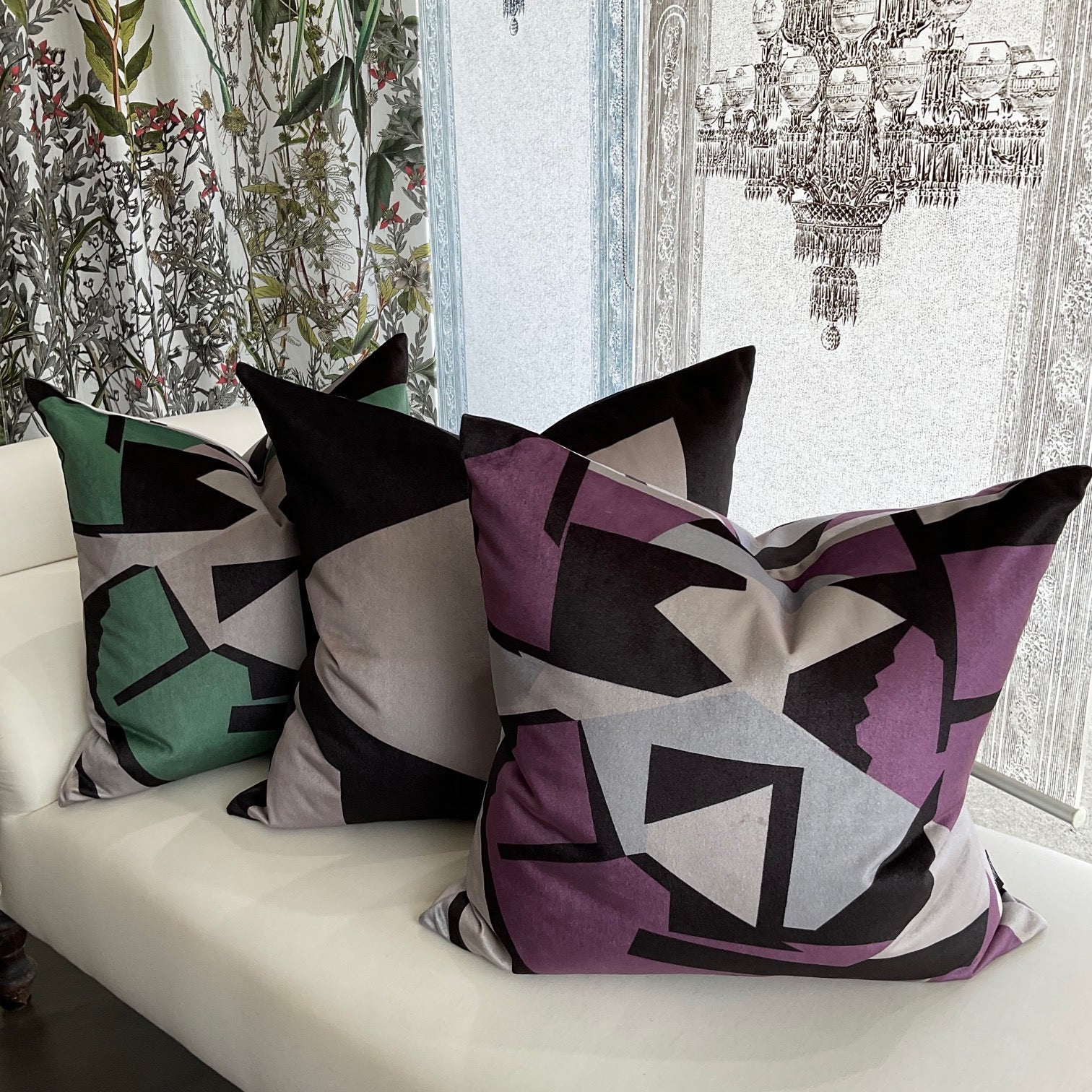 Cushion - Grid Theory - Circuit in Mint