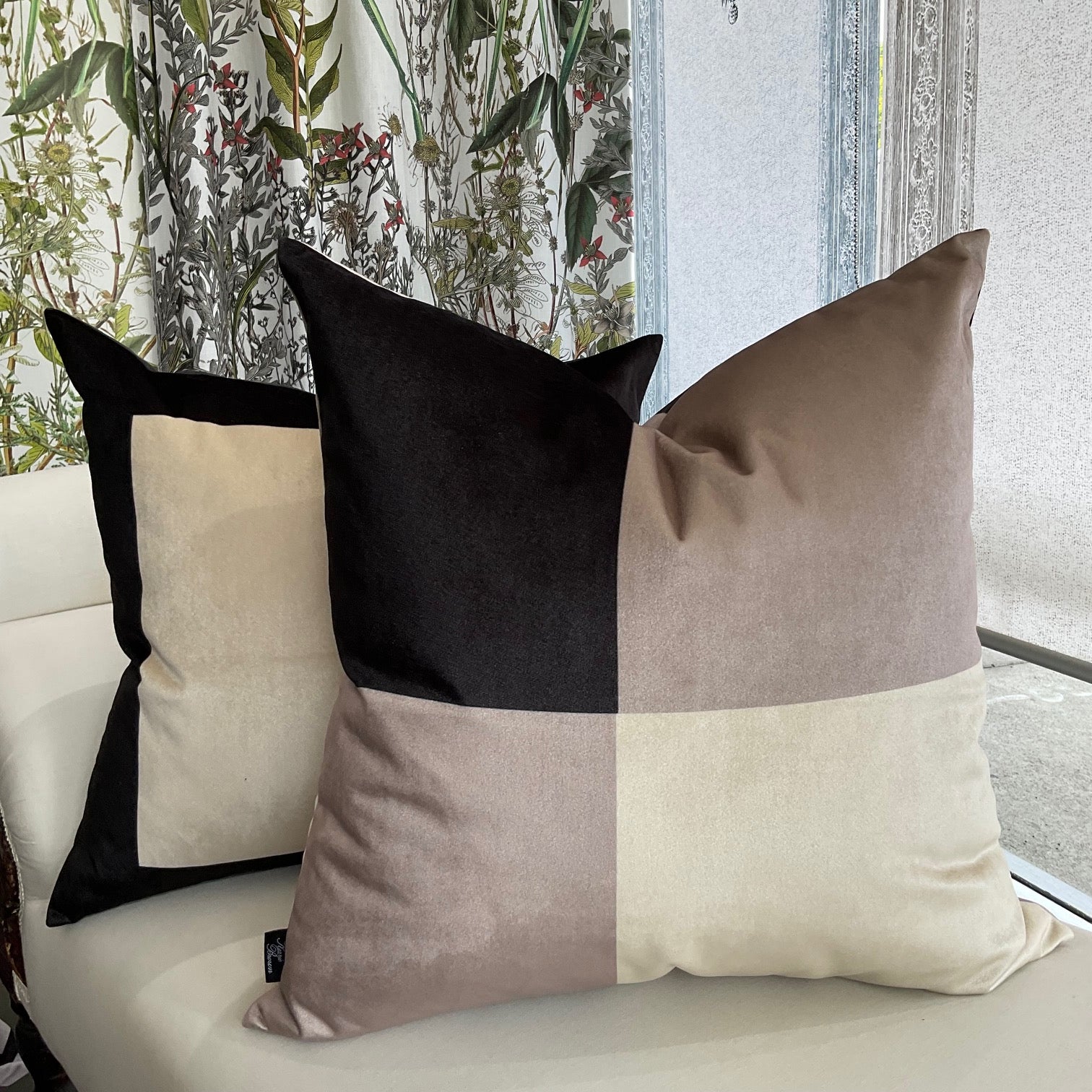 Cushion - Grid Theory - Quad