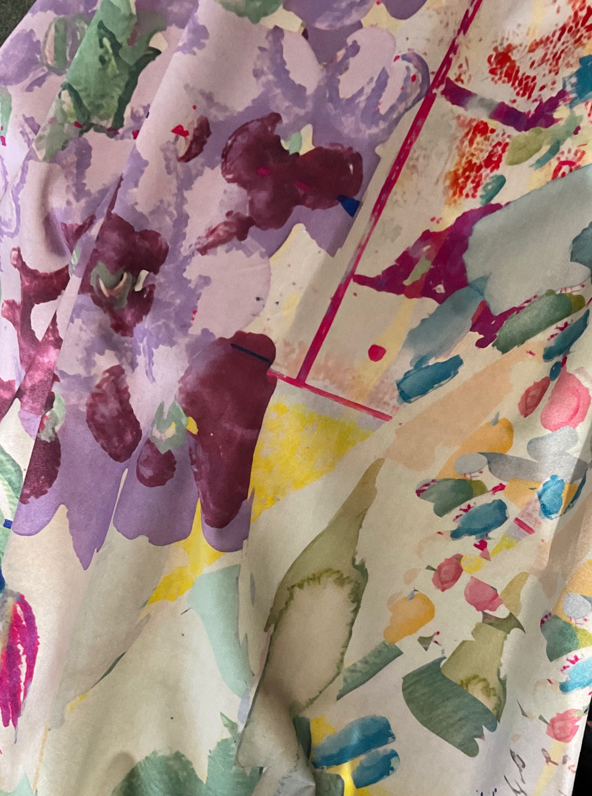 Fabric - Wallpaper Confidential - Gossip