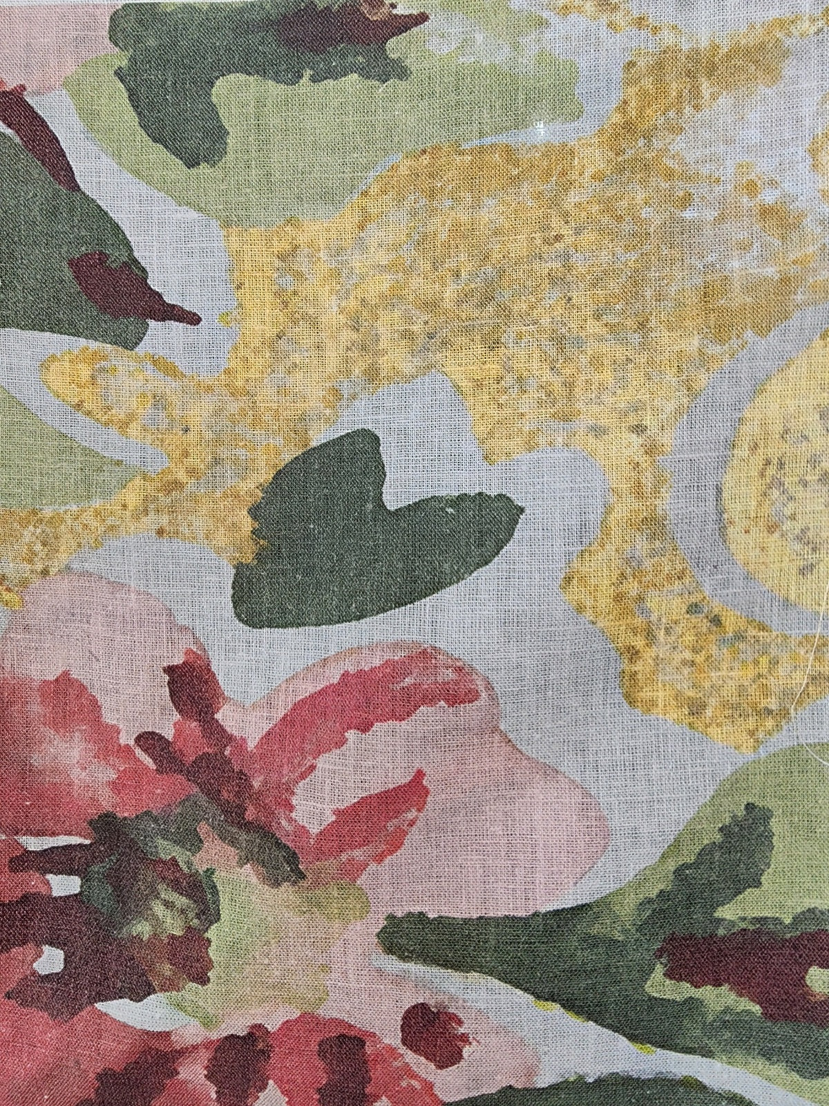 Fabric - Wallpaper Confidential - Secrets