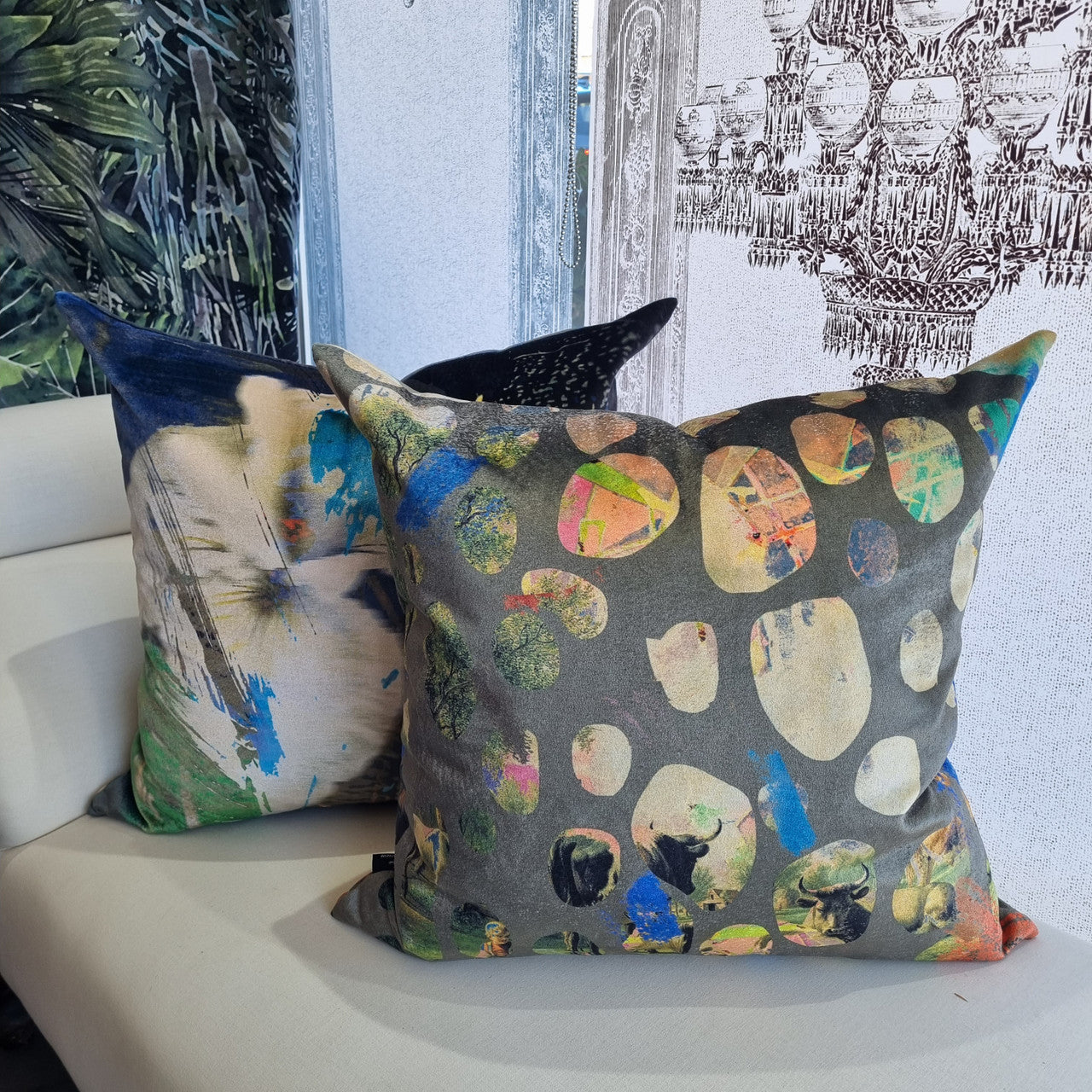 Cushion - Blurred Vision - Blue Iris