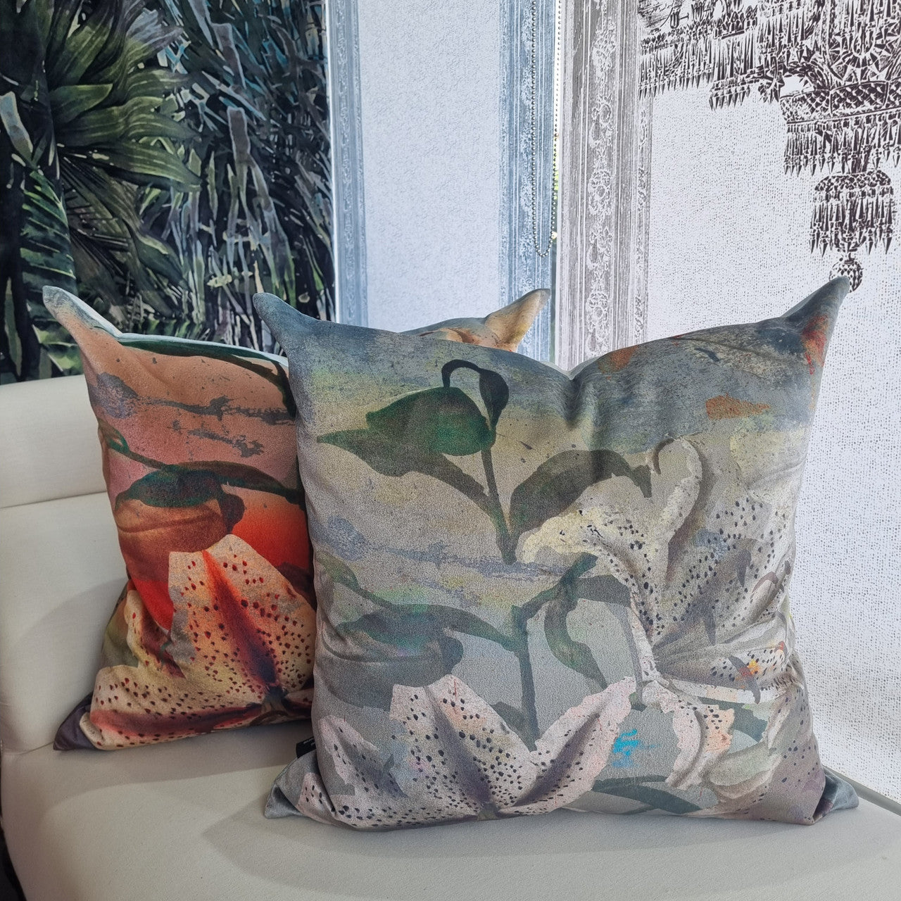 Cushion - Floating World - Melting Lilly
