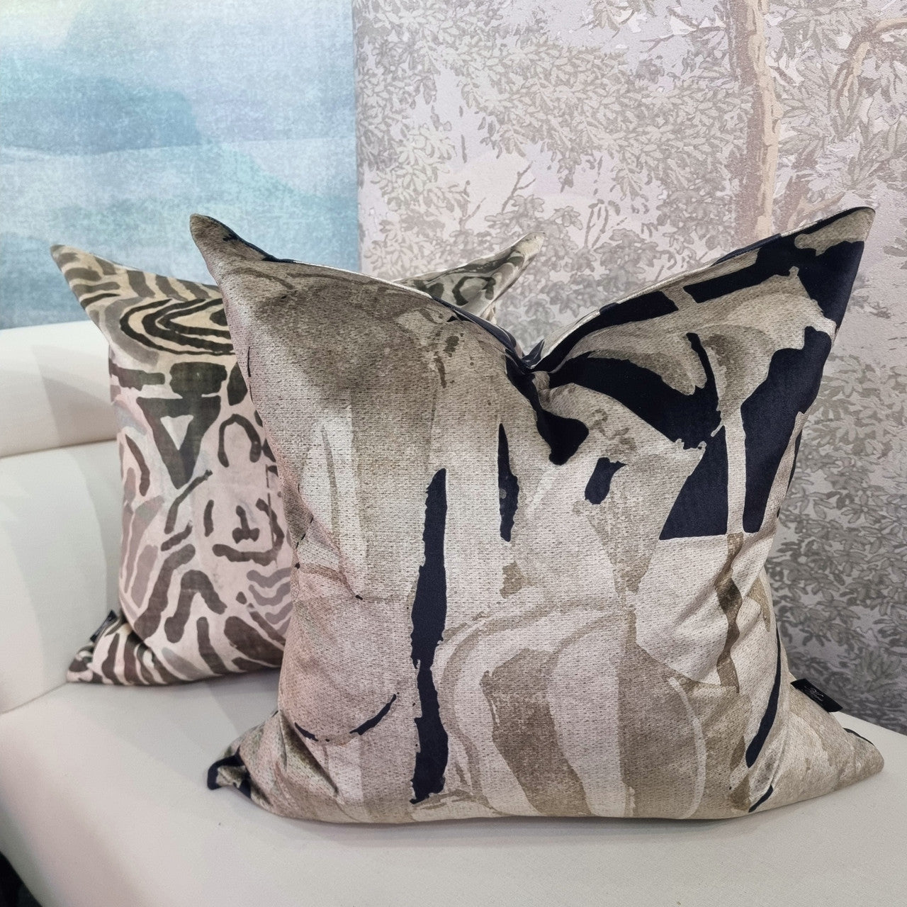 Cushion - Composition with Figures