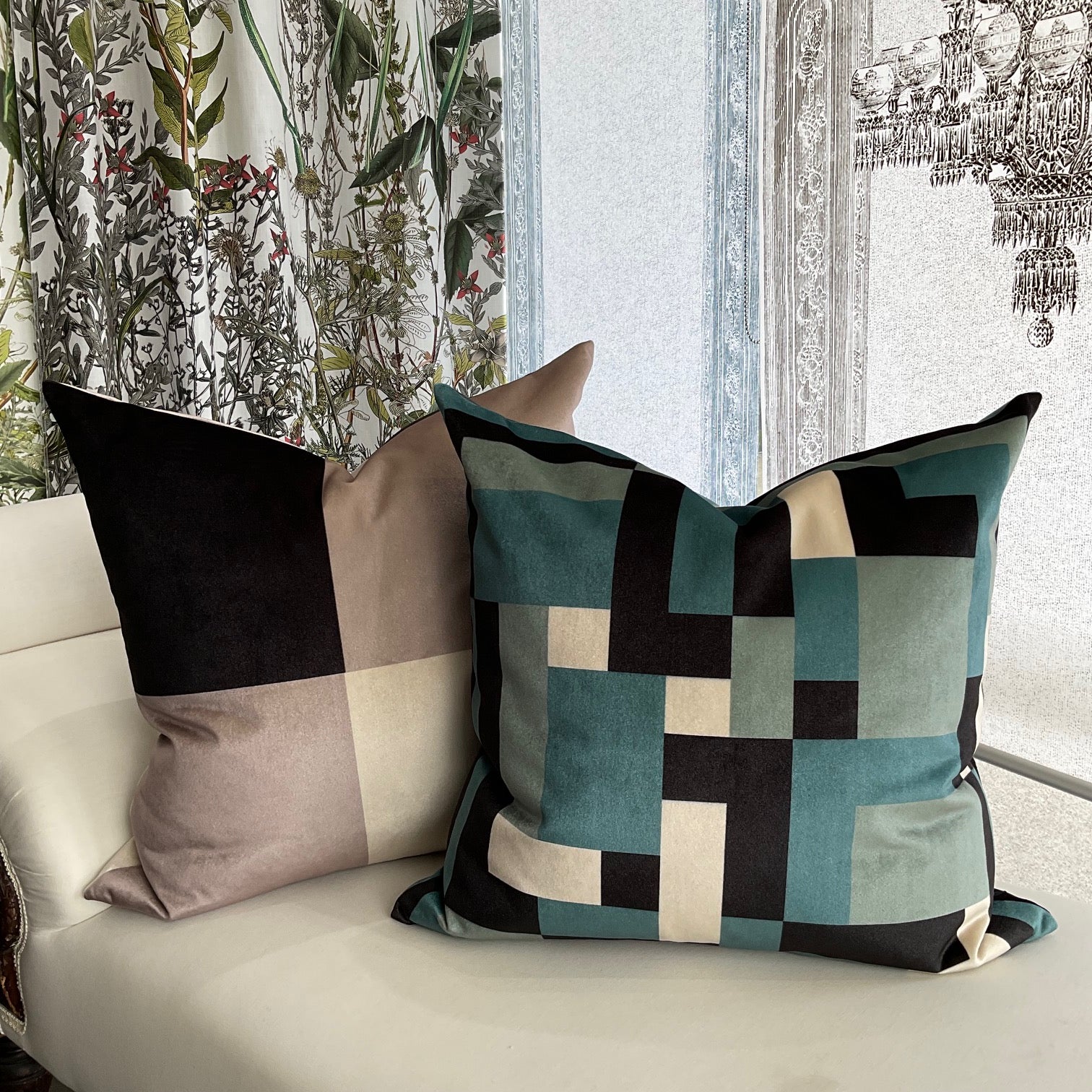 Cushion - Grid Theory - Axis in Teal