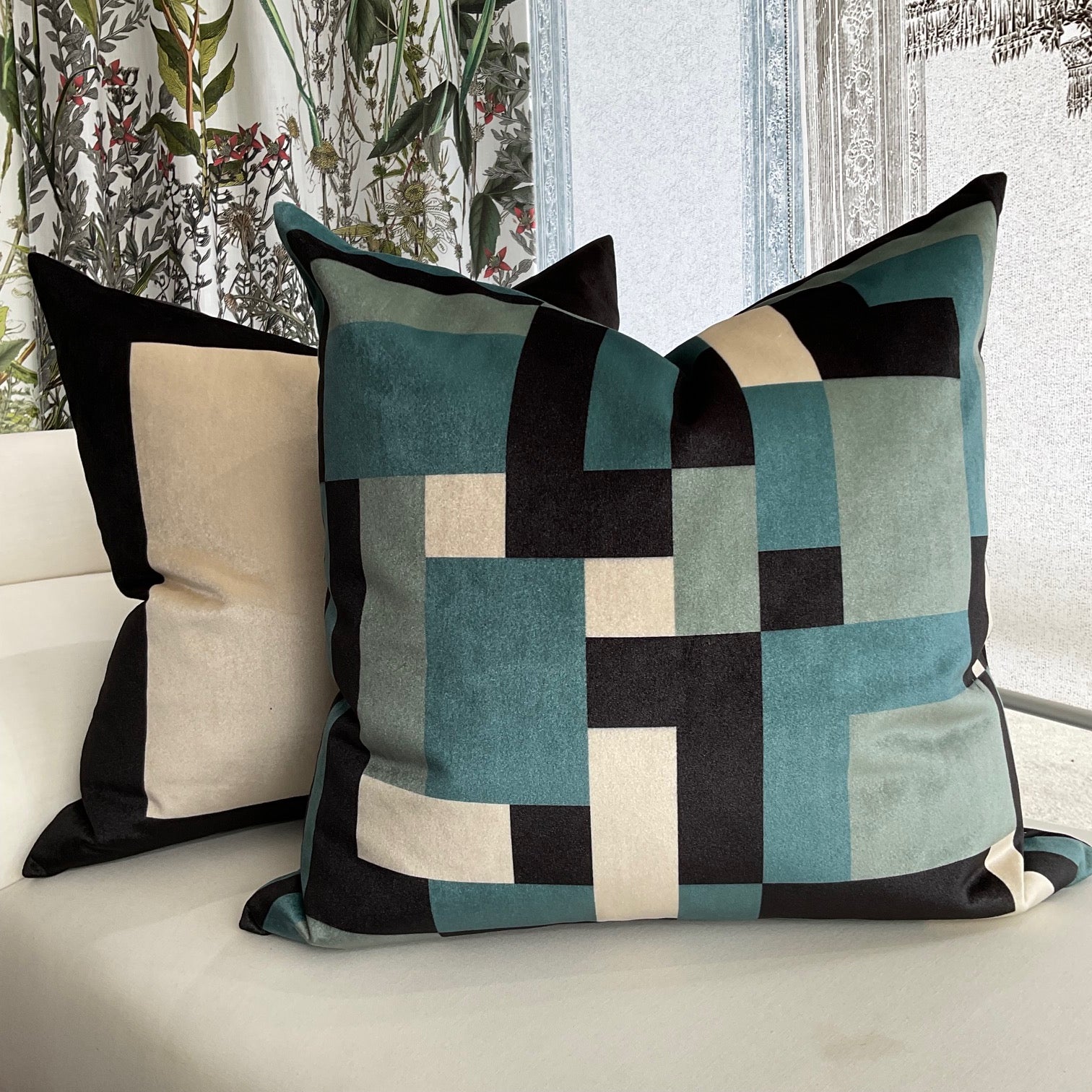 Cushion - Grid Theory - Axis in Teal