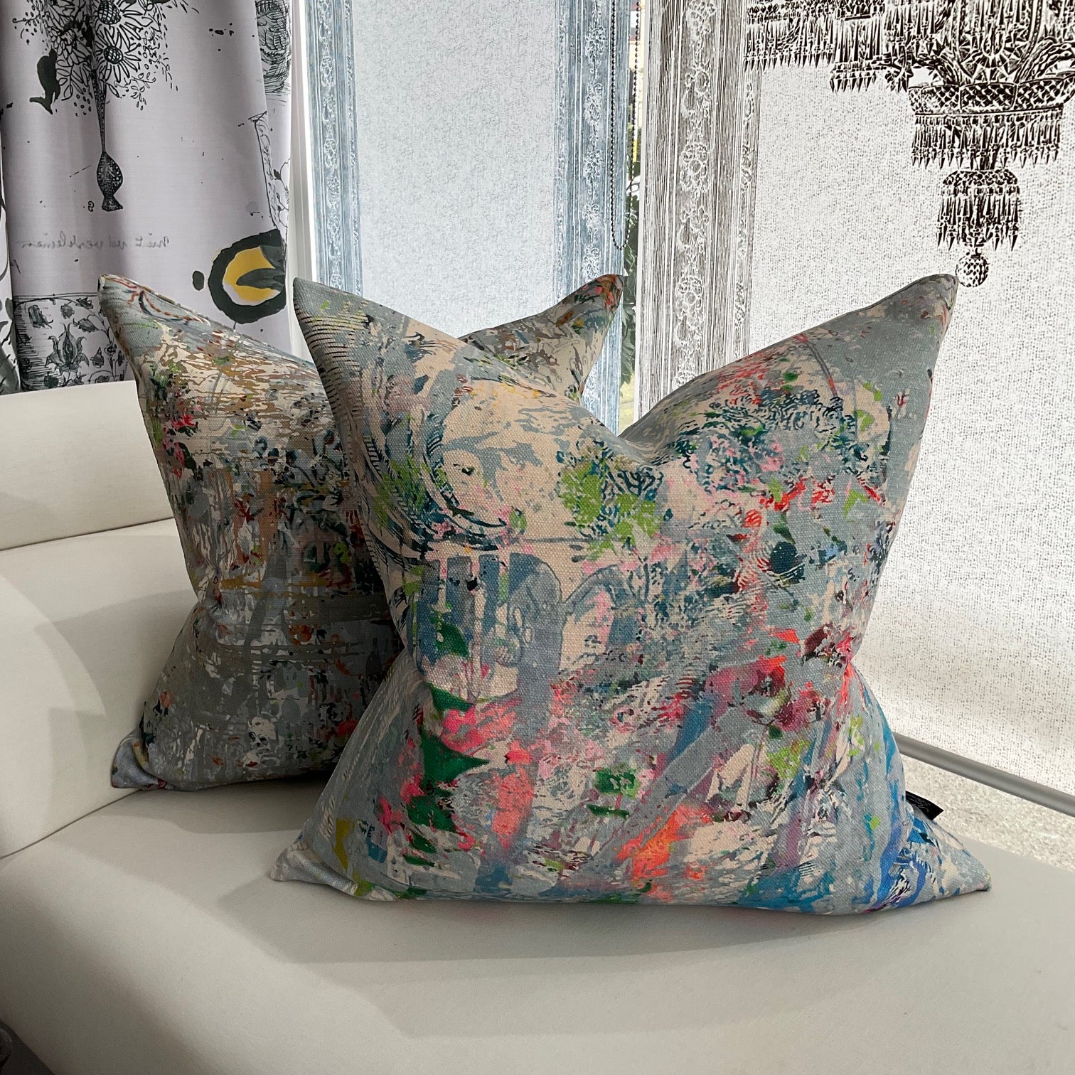 Cushion - So Chic. So Moderne (linen-style)
