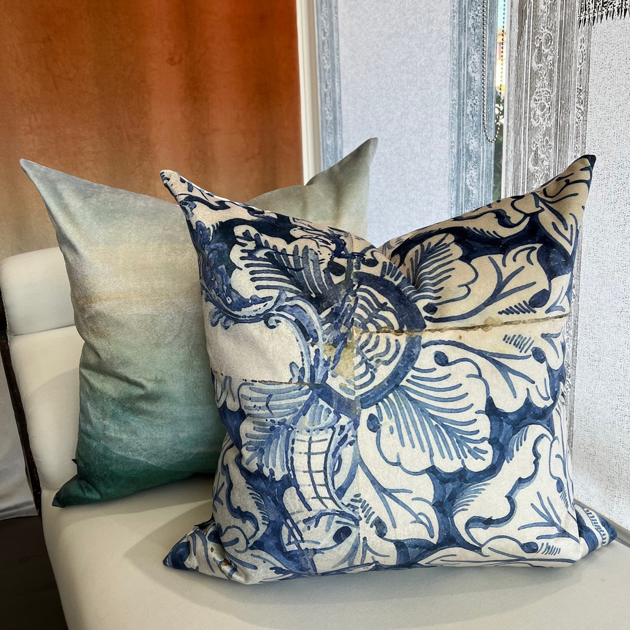 Cushion - Expedition - A Trip to the Continent