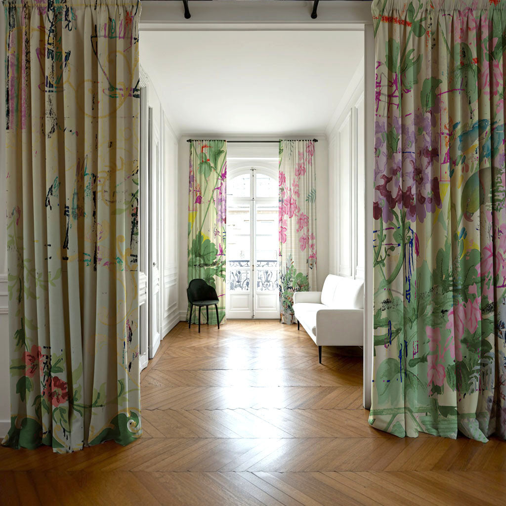 Fabric - Wallpaper Confidential - Gossip